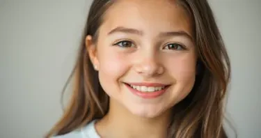 Beautiful girl with face smiling